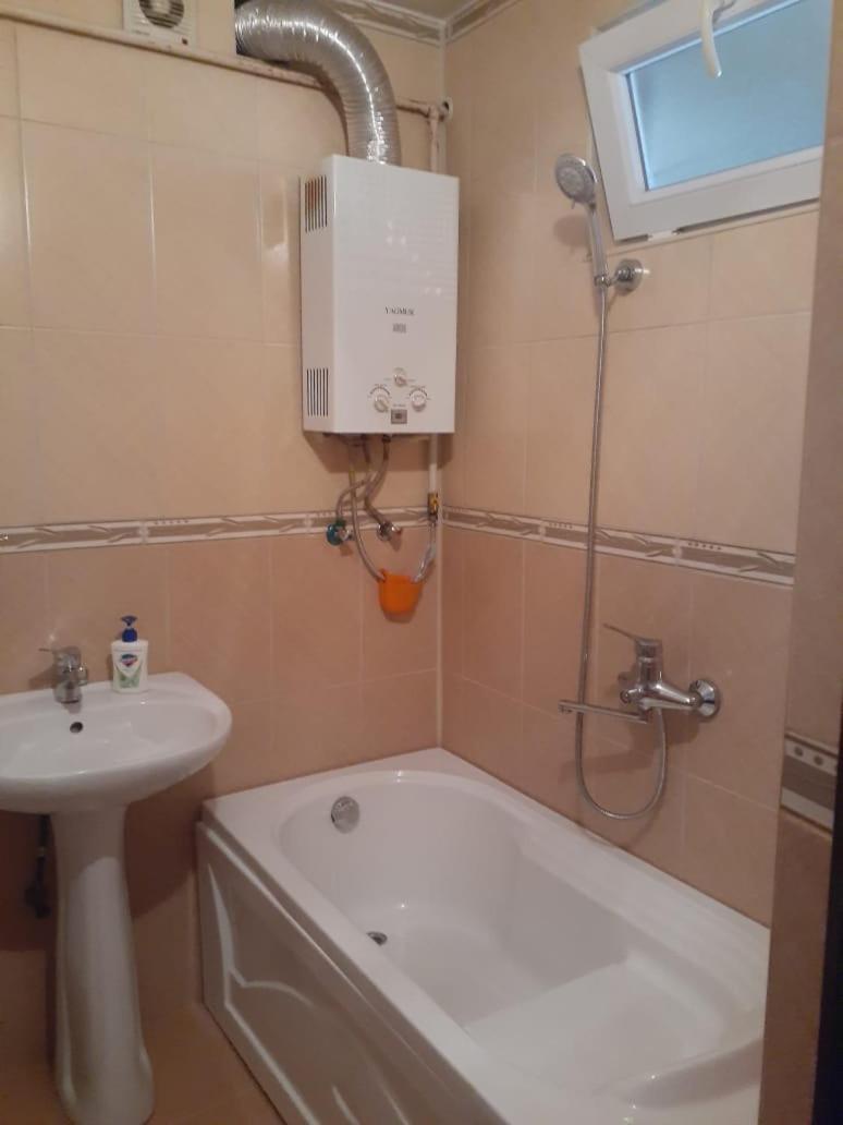 2-Ух Комнатная Квартира Baku Extérieur photo